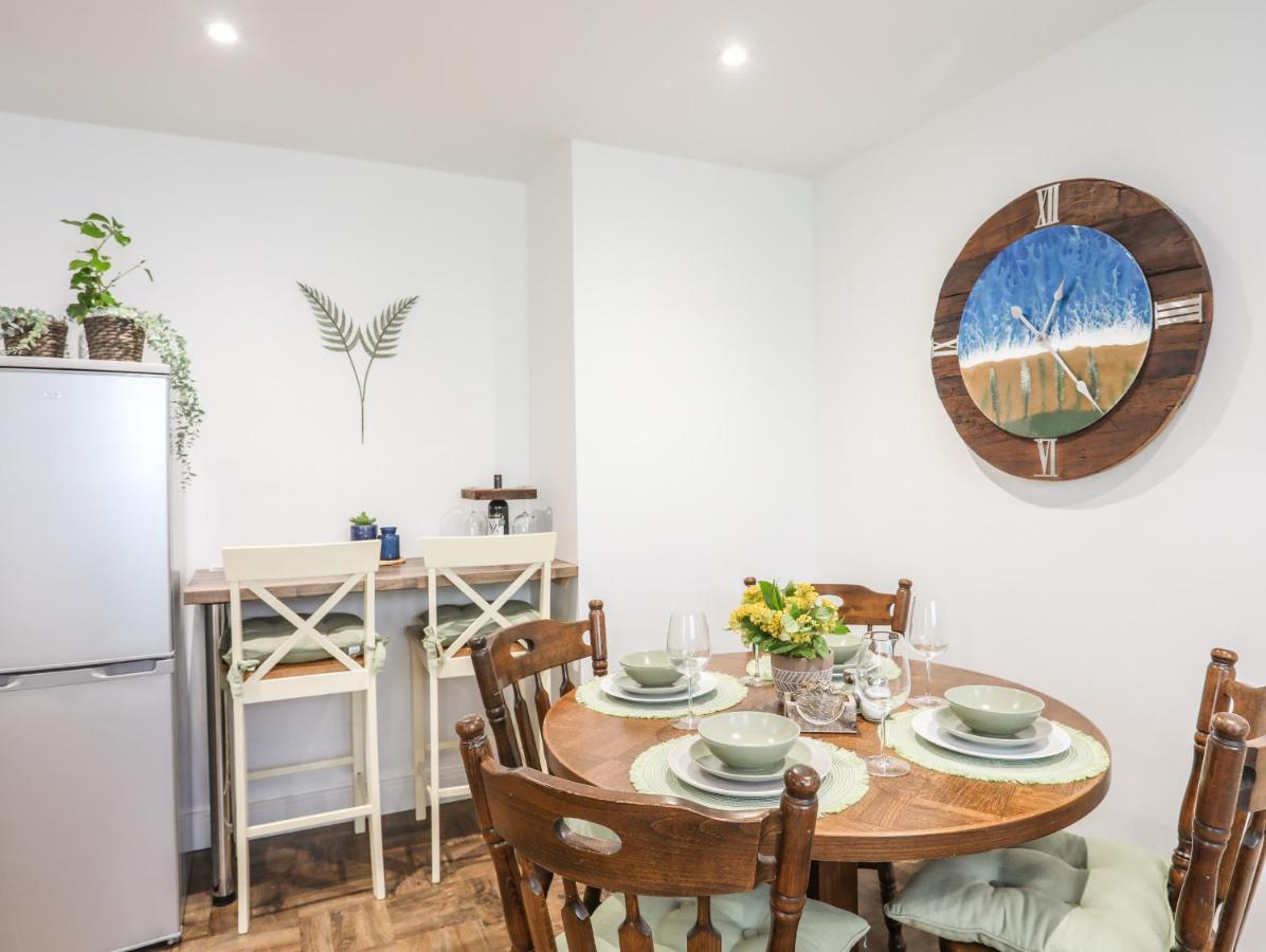 Y Goedwig Apartment Llanfairpwllgwyngyll Ngoại thất bức ảnh