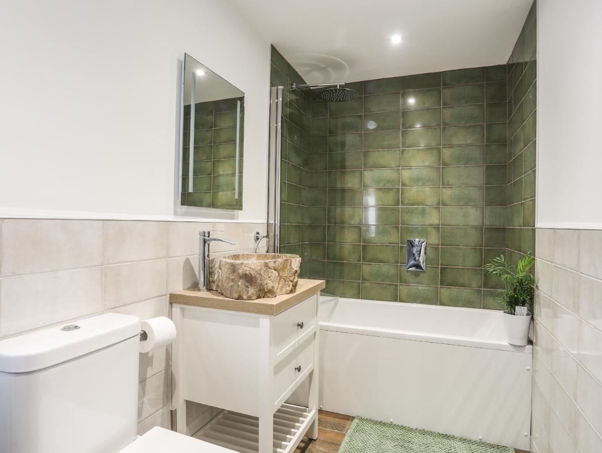 Y Goedwig Apartment Llanfairpwllgwyngyll Ngoại thất bức ảnh